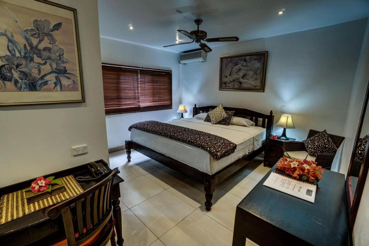 Seaview Lodge And Restaurant นูคูอาโลฟา ภายนอก รูปภาพ