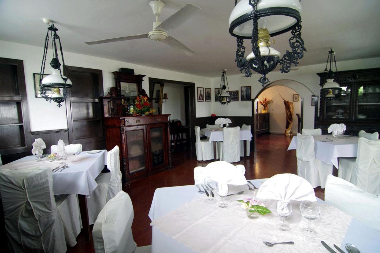 Seaview Lodge And Restaurant นูคูอาโลฟา ภายนอก รูปภาพ