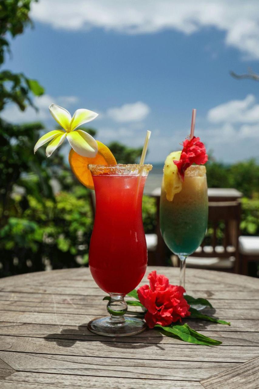 Seaview Lodge And Restaurant นูคูอาโลฟา ภายนอก รูปภาพ
